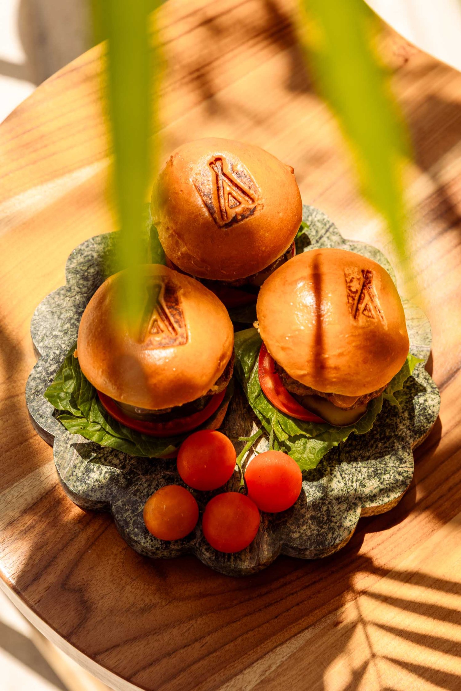 Nikki Beach Miami - Small plate with burgers