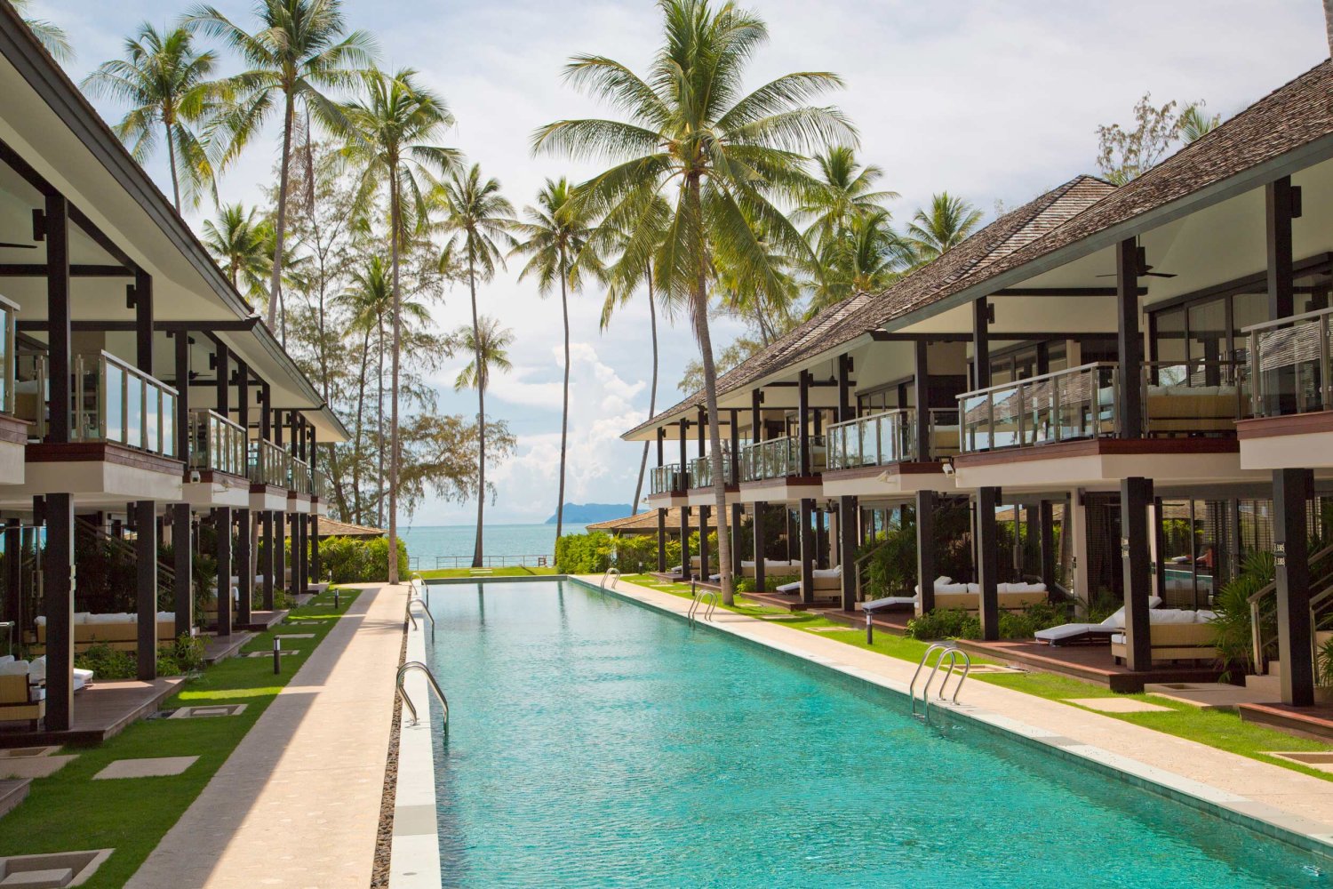 Nikki Beach Koh Samui pool and suites leading to the beach front