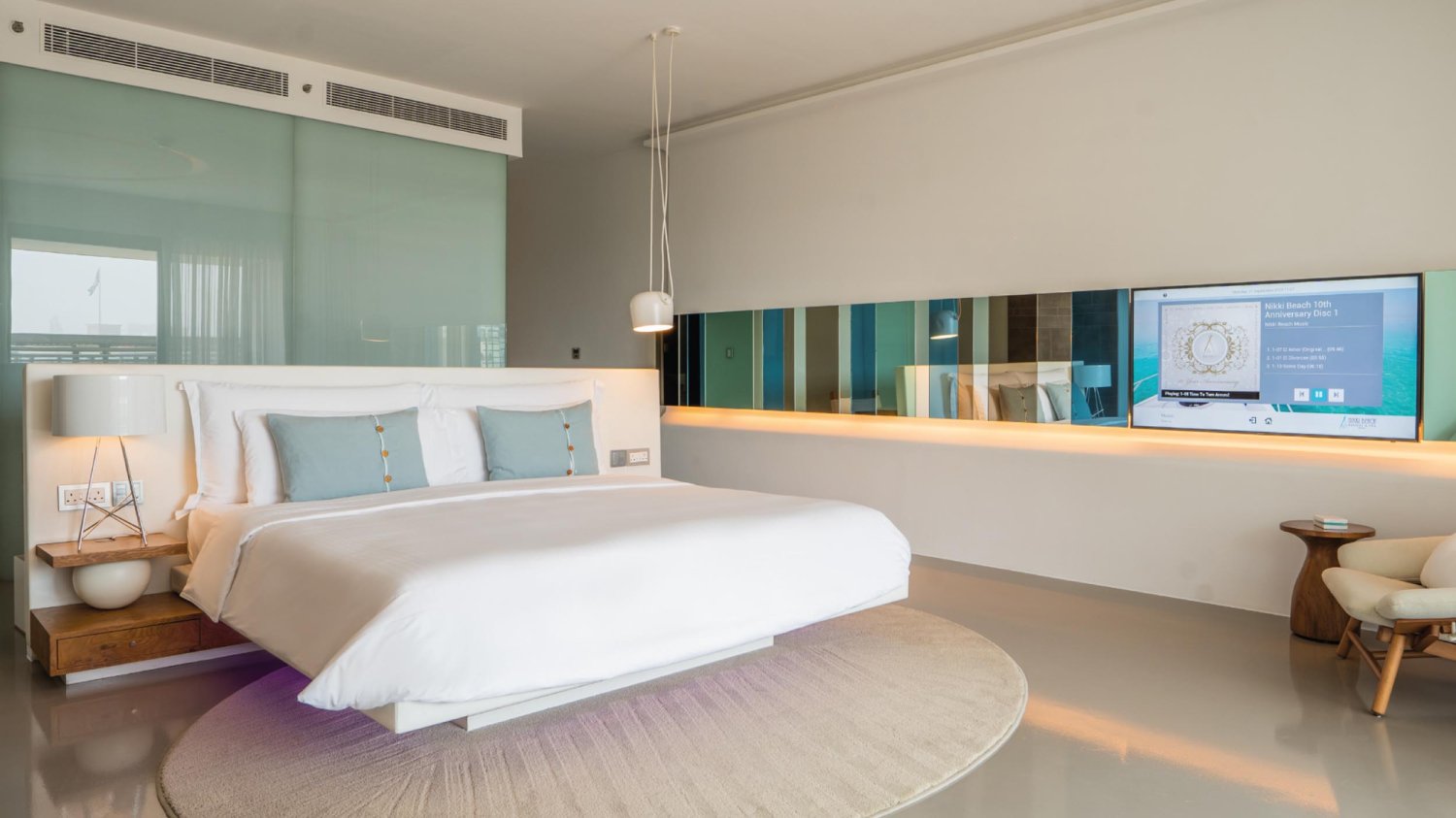 King sized bed and large flat screen TV