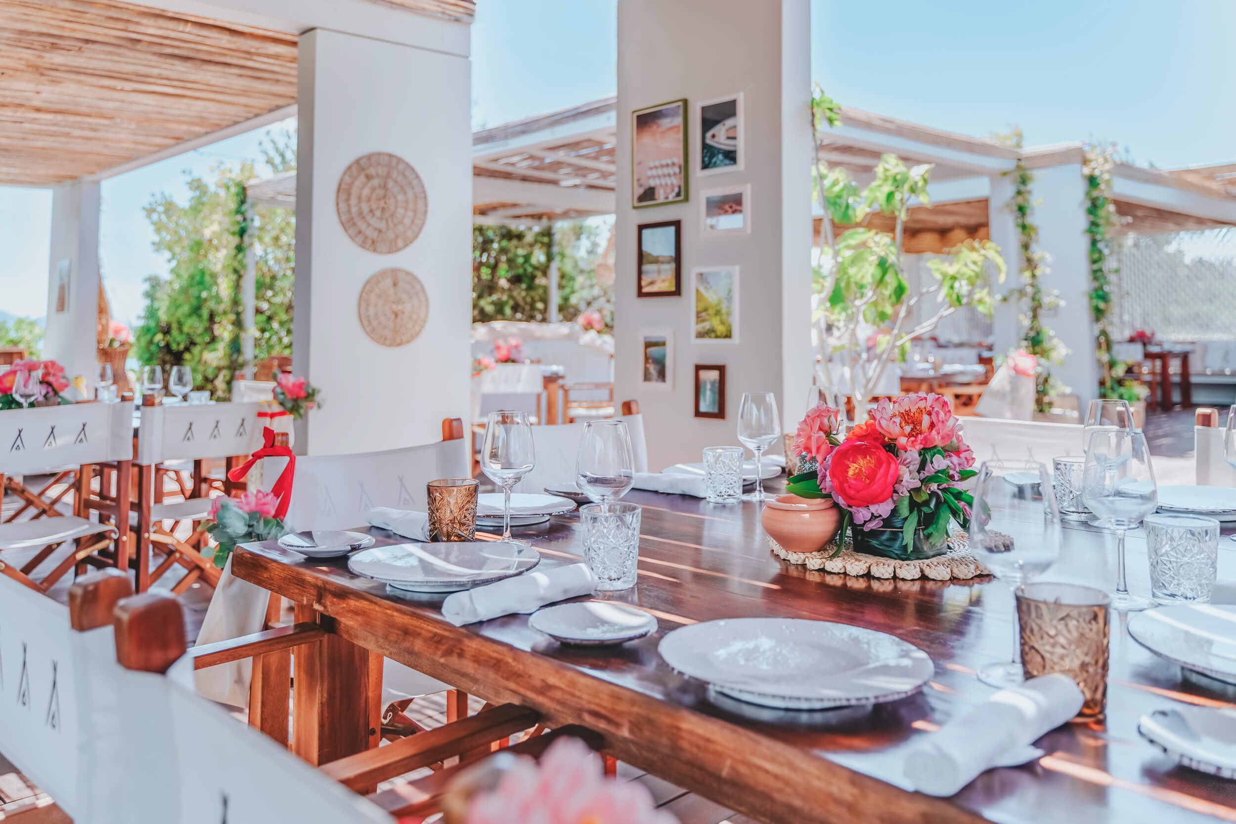 Table setting with floral centre piece in a restaurant