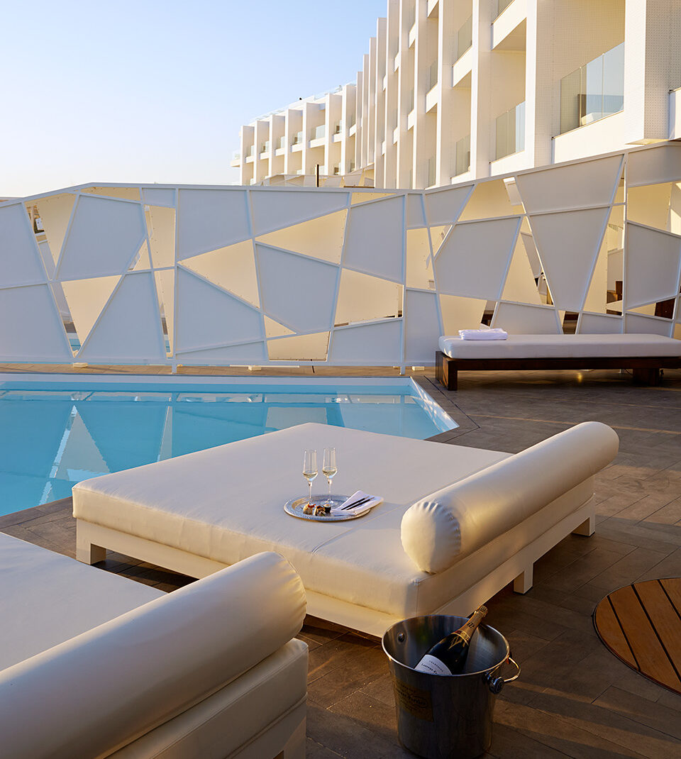 Sun beds infront of the private pool